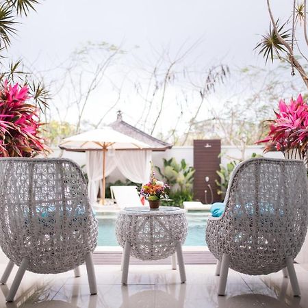 Adhiloka Hotel Uluwatu Kültér fotó