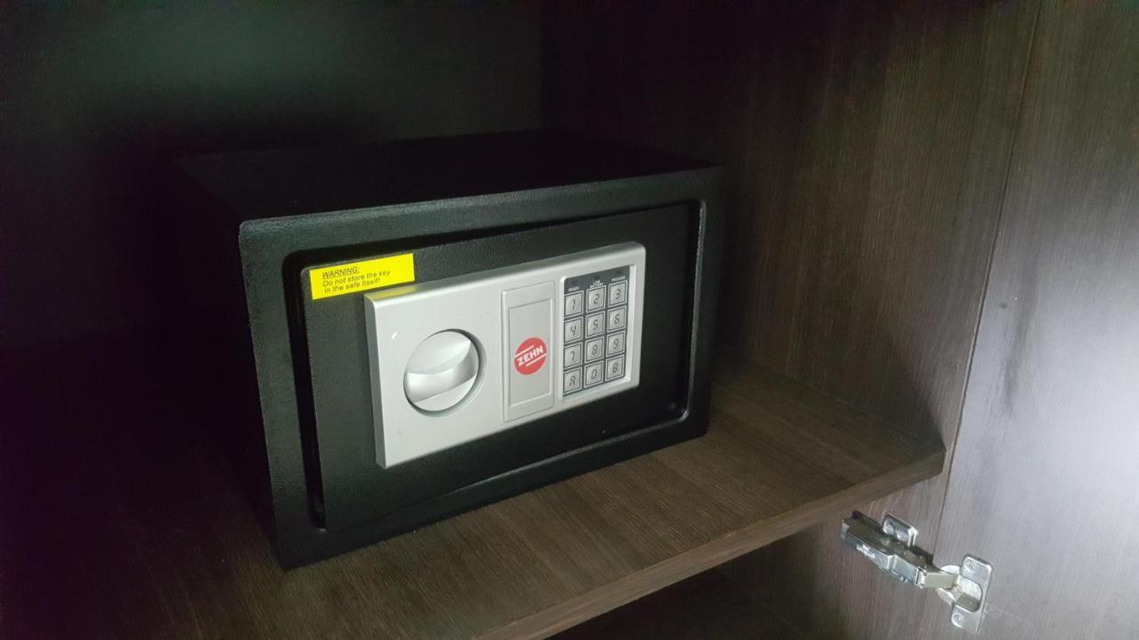 Adhiloka Hotel Uluwatu Kültér fotó