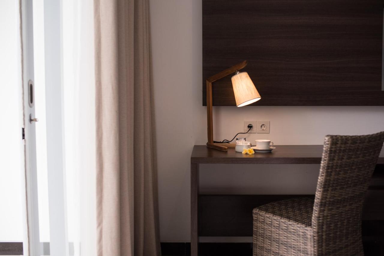 Adhiloka Hotel Uluwatu Kültér fotó