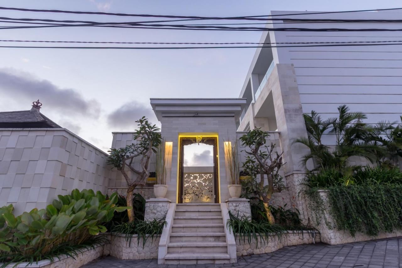 Adhiloka Hotel Uluwatu Kültér fotó